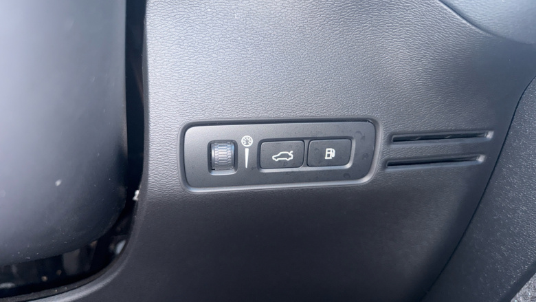 Volvo Xc40 1.5 T4 Recharge PHEV R DESIGN 5dr Auto Estate